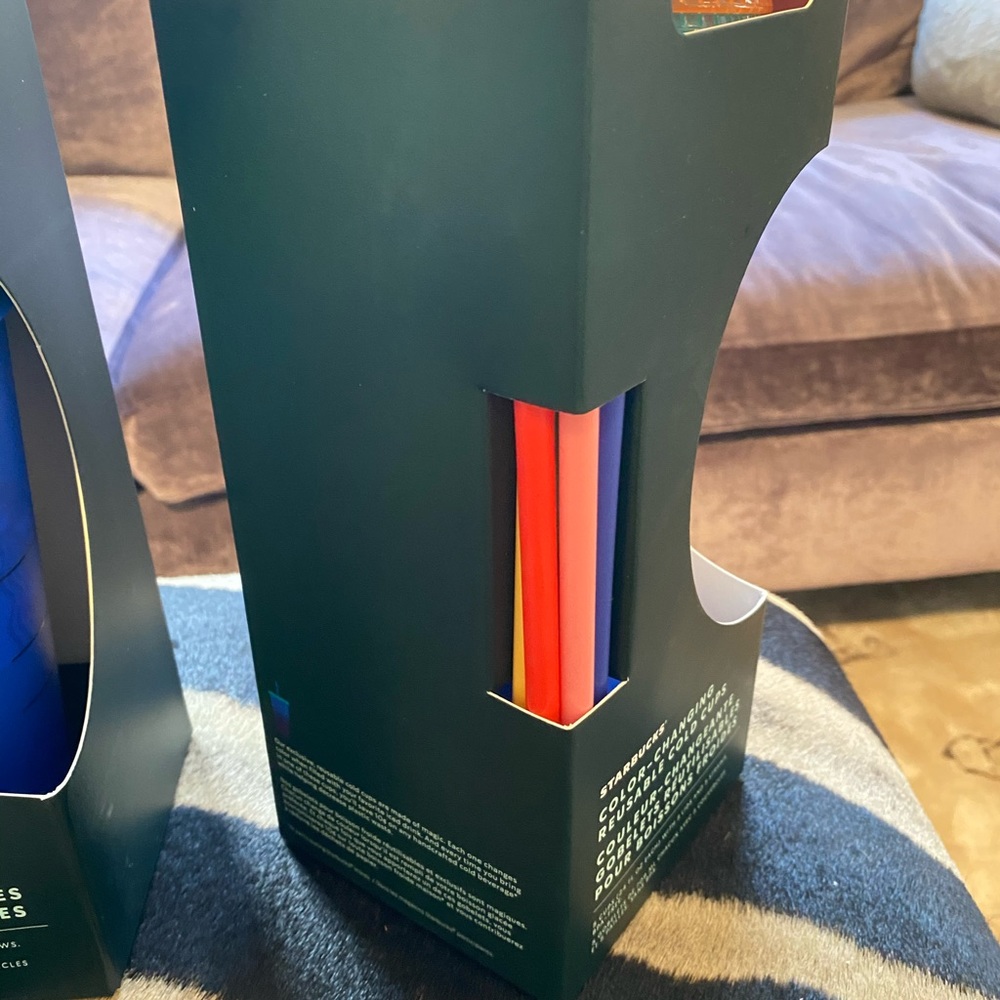 New Starbucks color changing limited edition cups - Picture 2 of 3